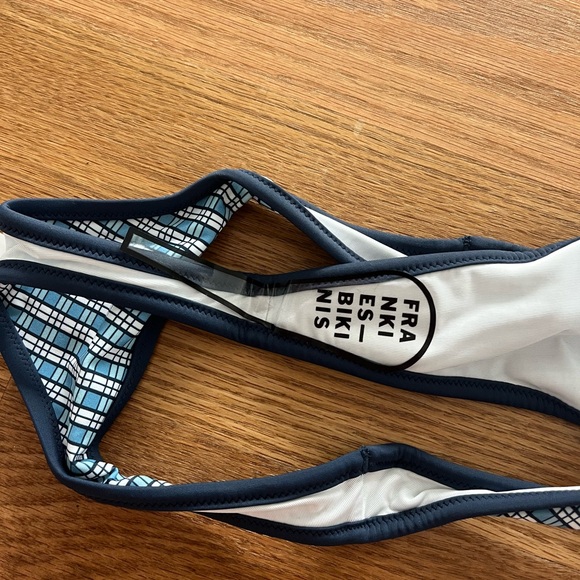 Frankie’s bikinis set - Picture 4 of 5